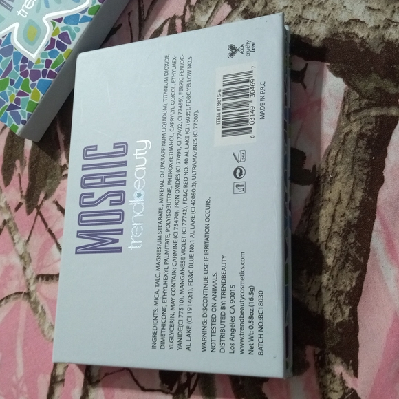 Mosaic eyeshadow box 15 colors - Picture 5 of 5